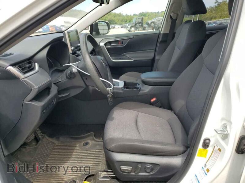 2019 Toyota RAV4 (VIN JTMP1RFV7KD028005) — photo 7 of 13