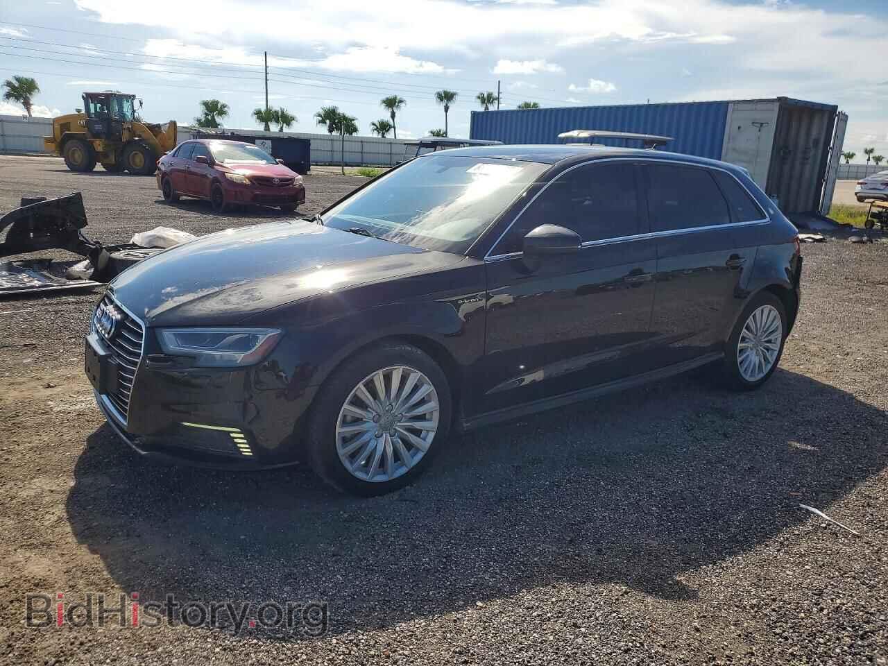 Photo WAUTPBFF2HA035870 - AUDI A3 2017