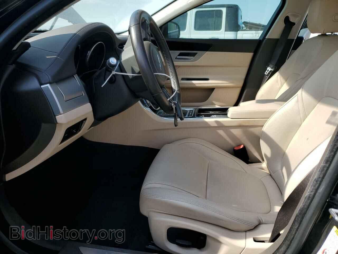 2017 JAGUAR XF - VIN: SAJBD4BN2HCY43190 - Фото 7