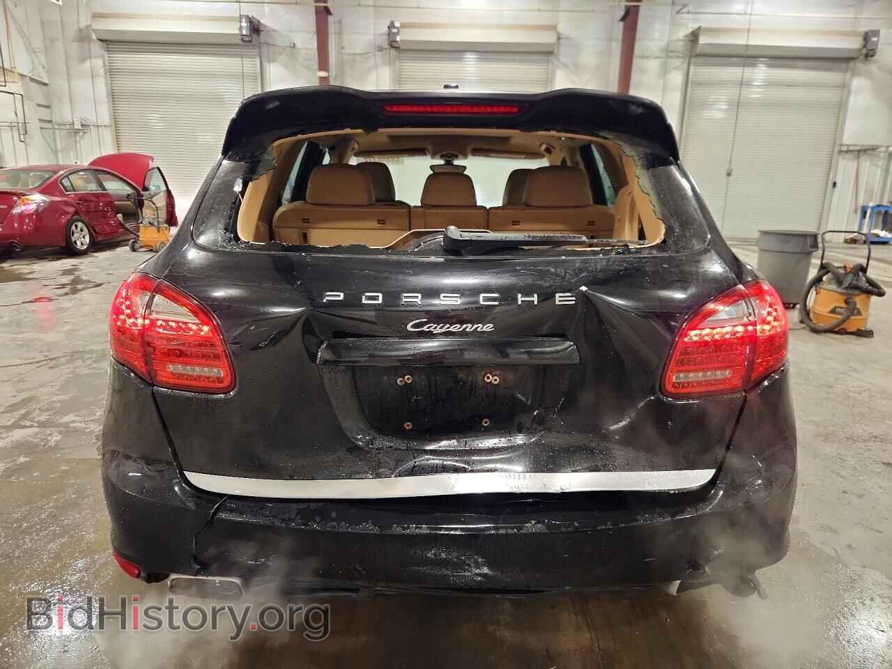 2011 PORSCHE CAYENNE - VIN: WP1AA2A28BLA10465 - Photo 6