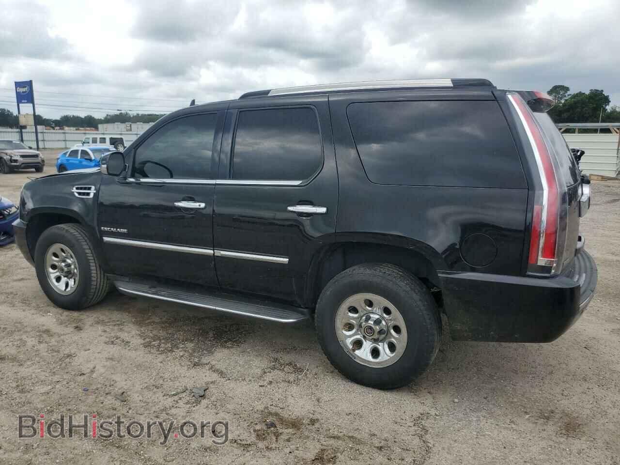2011 CADILLAC ESCALADE - VIN: 1GYS3AEF7BR373385 - Photo 2