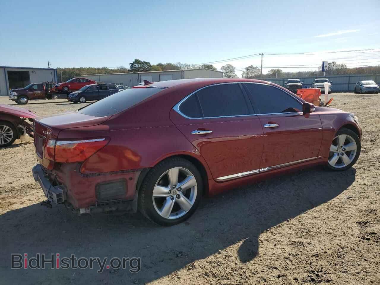 2011 LEXUS LS460 - VIN: JTHBL5EF2B5102012 - Photo 3
