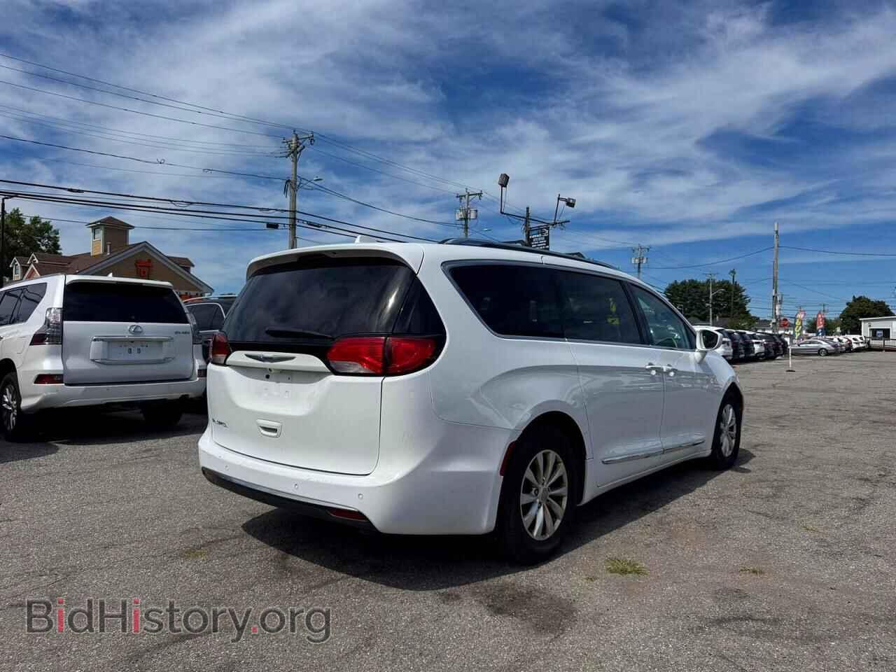 2019 CHRYSLER PACIFICA - VIN: 2C4RC1BG9KR554080 - Фото 4