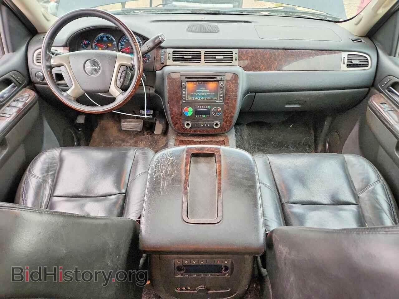 2011 GMC YUKON - VIN: 1GKS2MEF6BR210922 - Photo 8