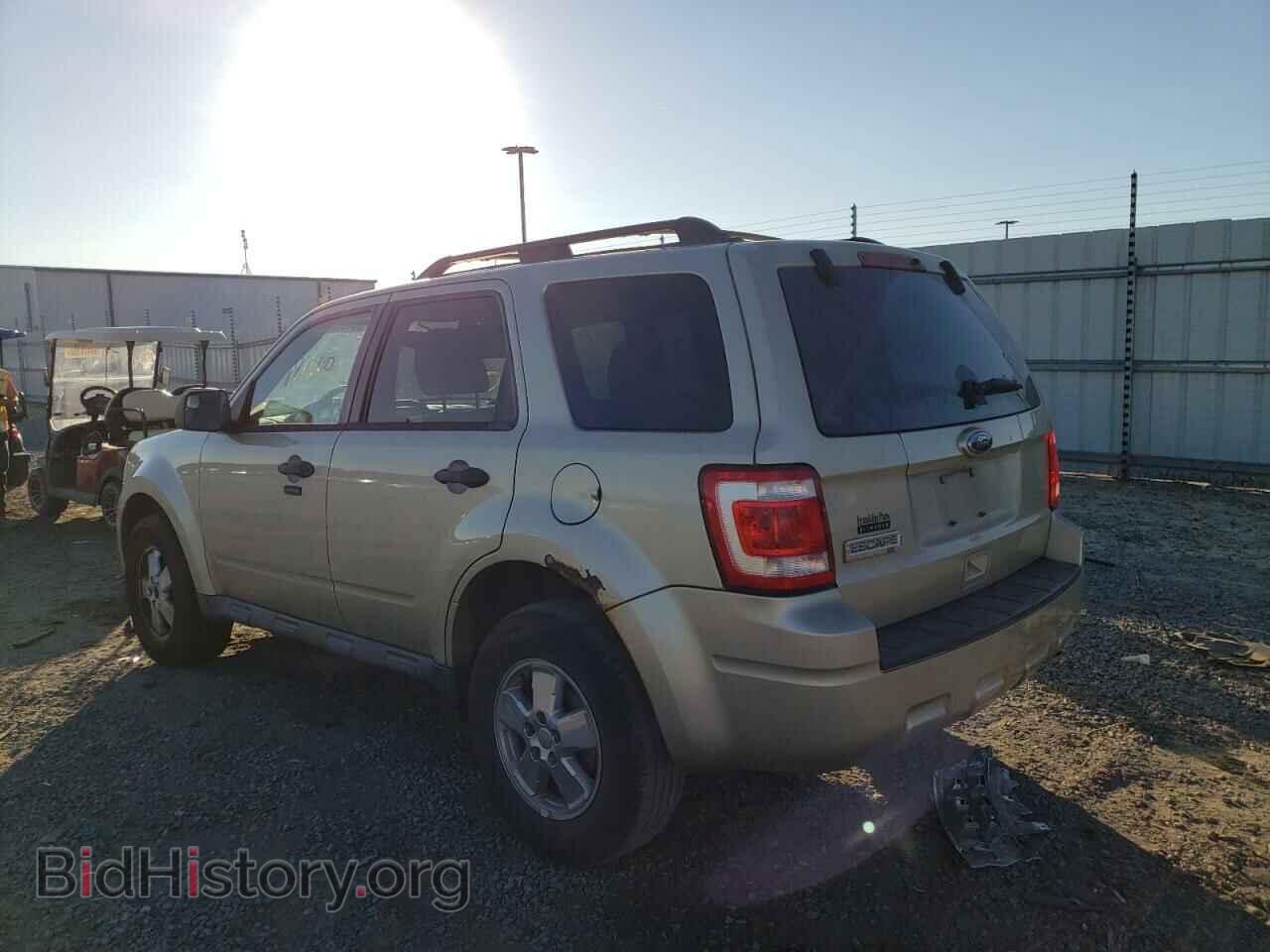 2010 FORD ESCAPE - VIN: 1FMCU0D78AKA68492 - Фото 2