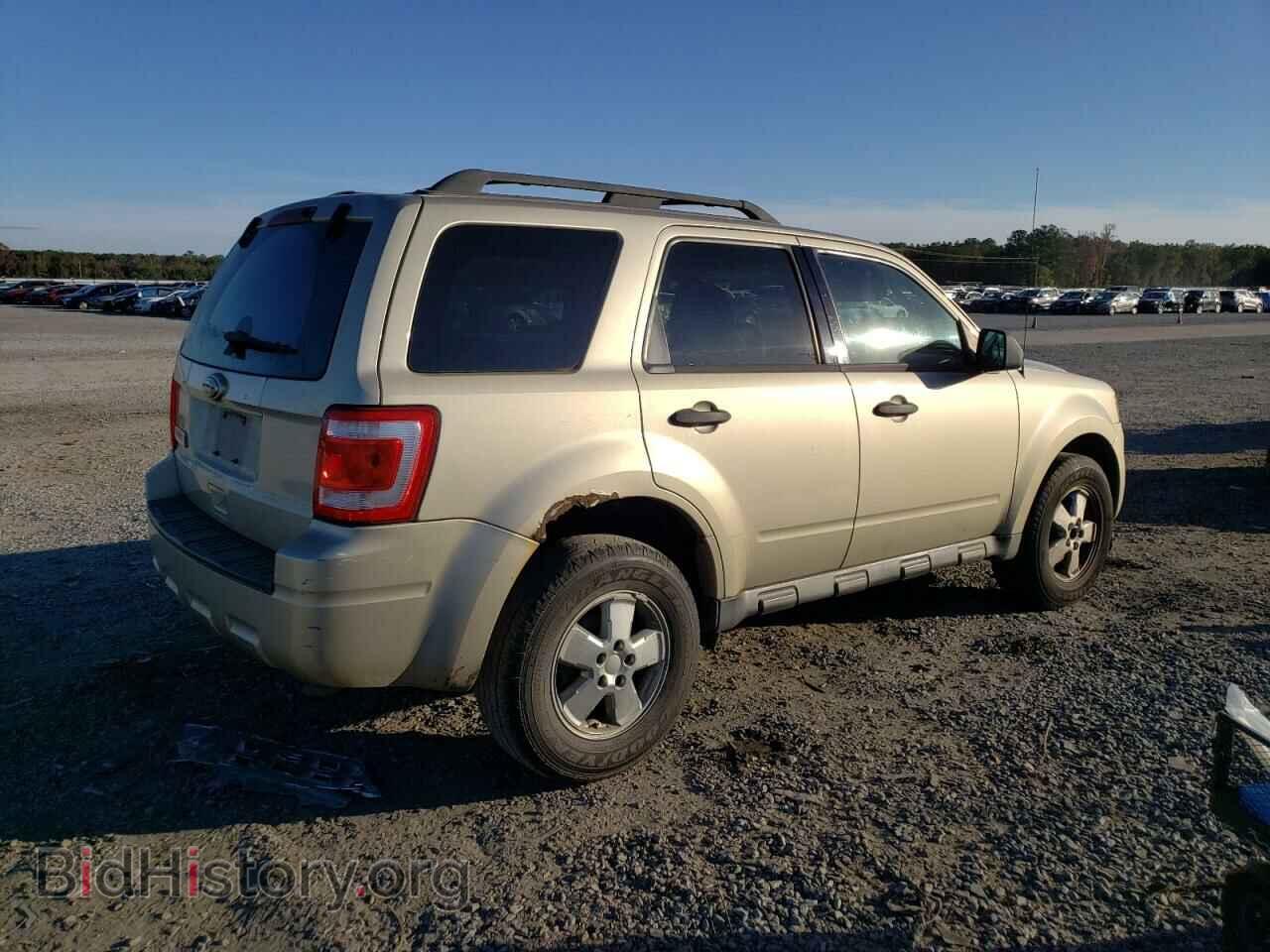 2010 FORD ESCAPE - VIN: 1FMCU0D78AKA68492 - Фото 3