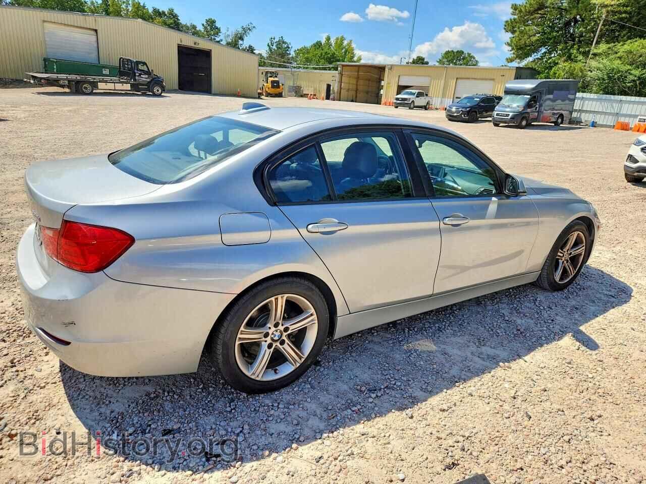 2013 BMW 3 SERIES - VIN: WBA3A5C55DF359052 - Photo 3