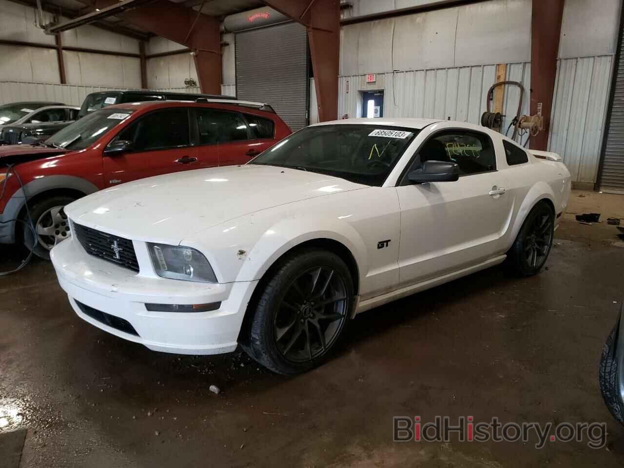 Photo 1ZVHT82H085151864 - FORD MUSTANG 2008