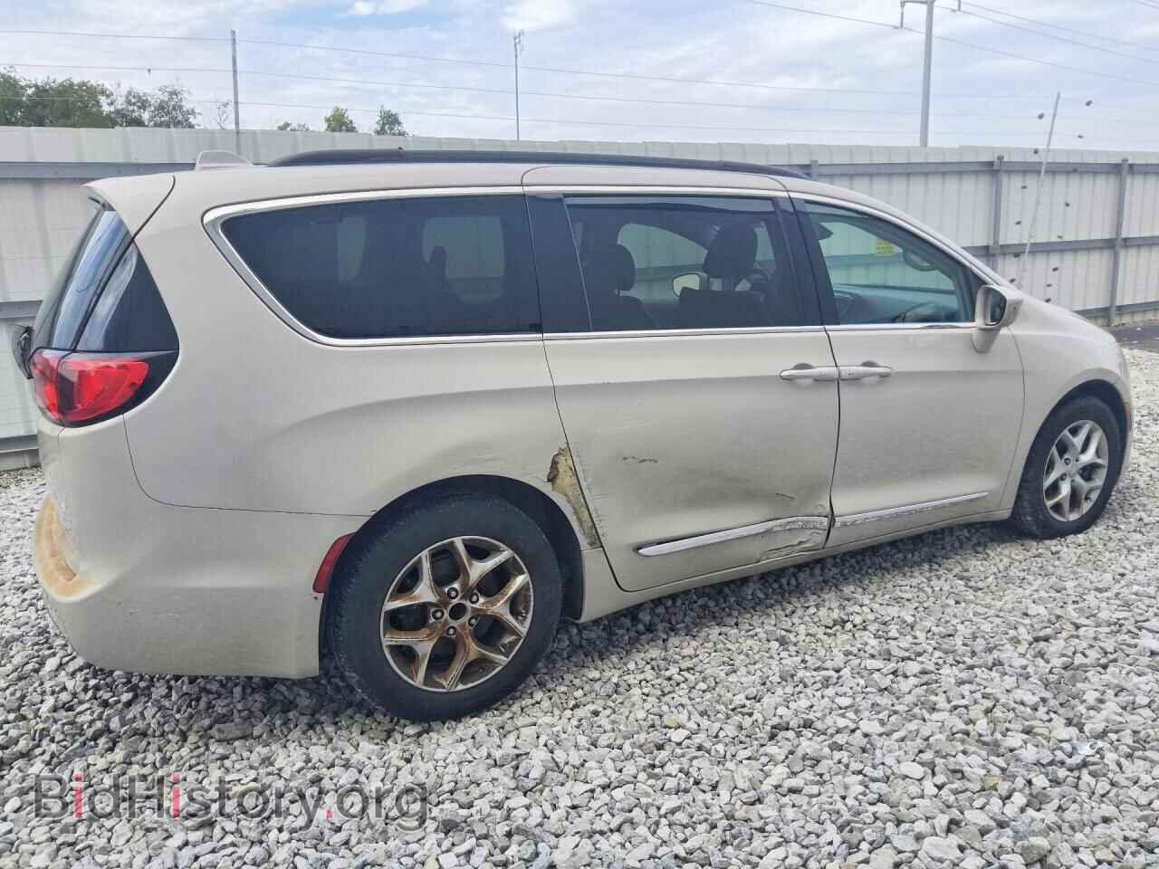 2017 CHRYSLER PACIFICA - VIN: 2C4RC1BG9HR552726 - Photo 3
