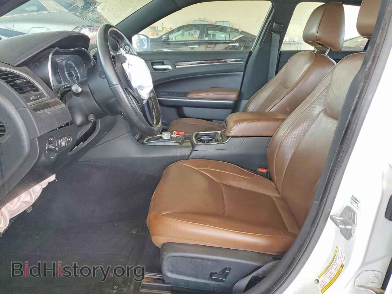 2019 CHRYSLER 300 - VIN: 2C3CCAEG6KH592748 - Photo 7