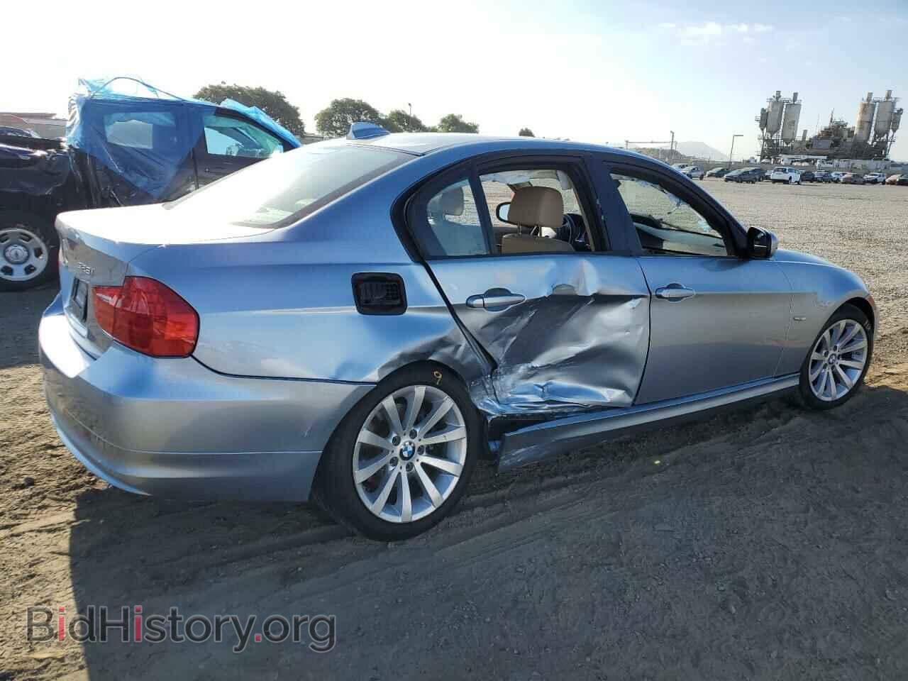 2011 BMW 3 SERIES - VIN: WBAPH5C51BA441223 - Фото 3