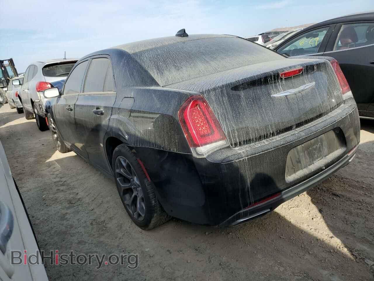 2016 CHRYSLER 300 - VIN: 2C3CCABG6GH233833 - Фото 2