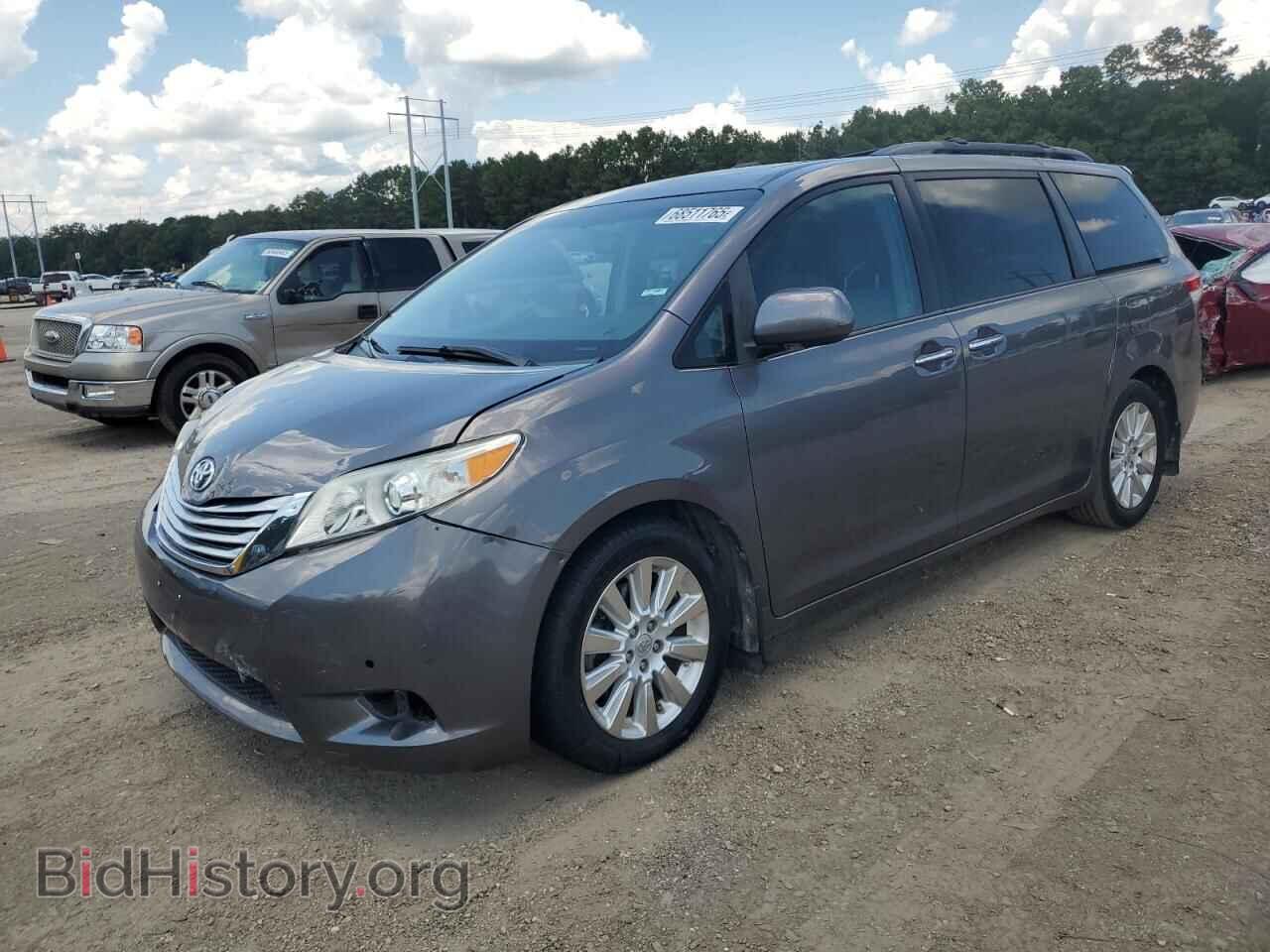 Photo 5TDYK3DC8BS064418 - TOYOTA All Models 2011