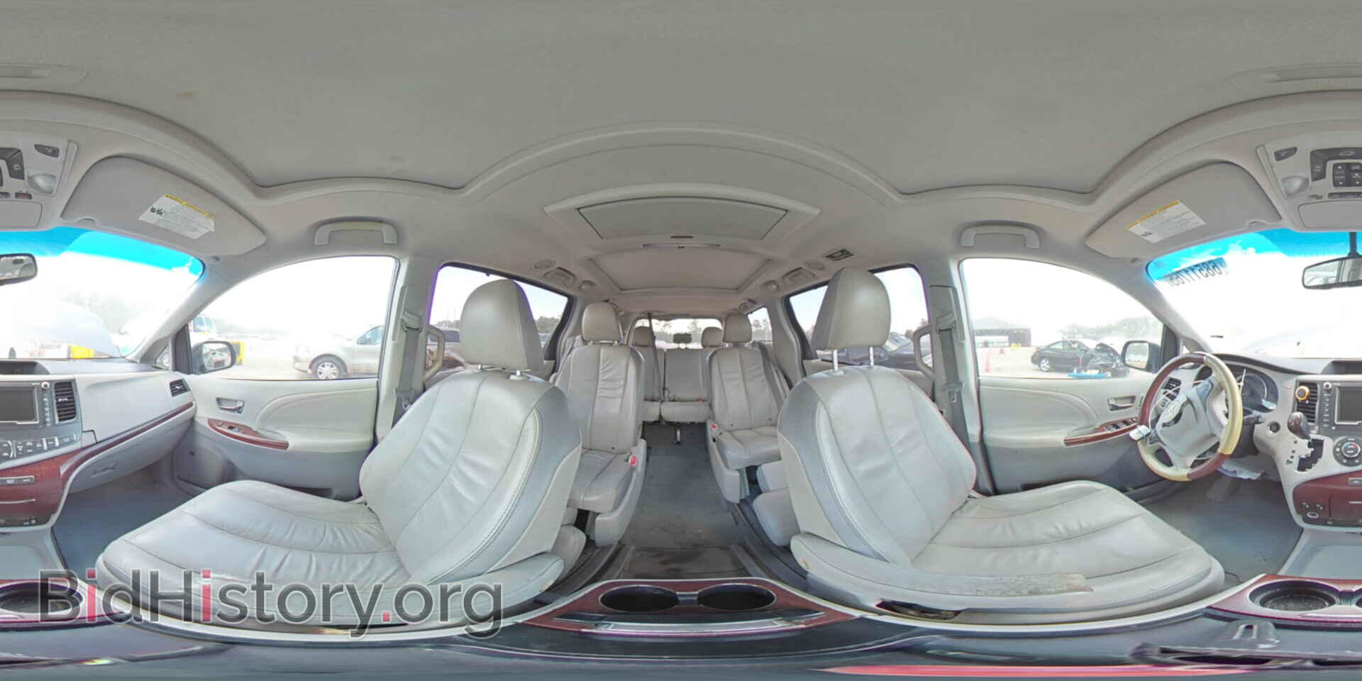 2011 TOYOTA All Models - VIN: 5TDYK3DC8BS064418 - Фото 15