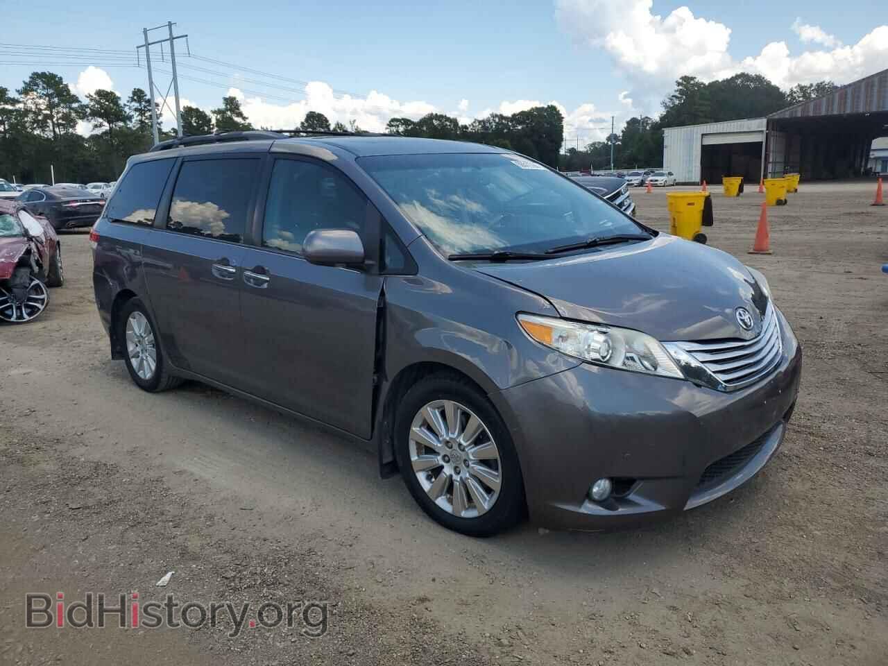 2011 TOYOTA All Models - VIN: 5TDYK3DC8BS064418 - Фото 4