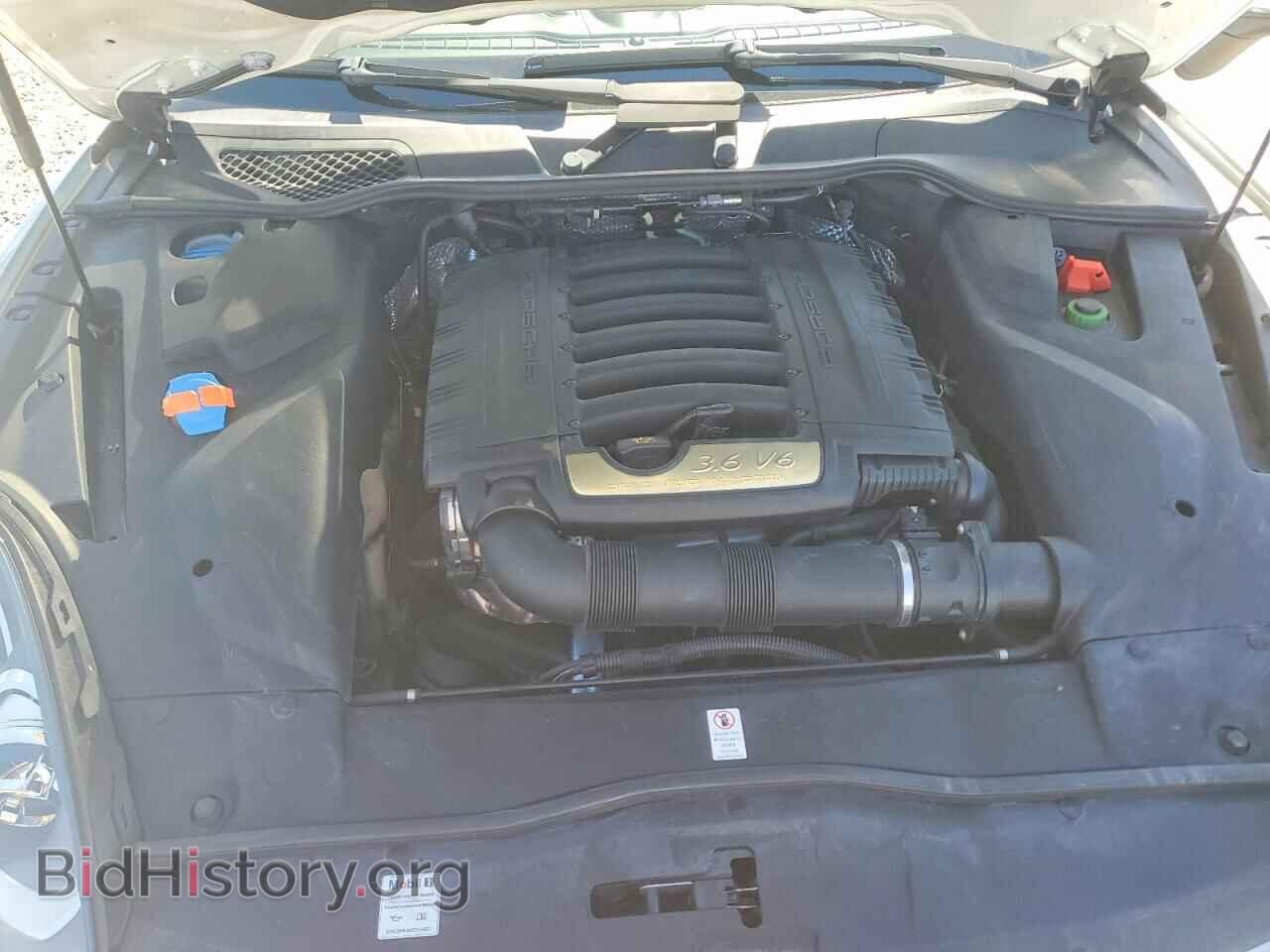 2017 PORSCHE CAYENNE - VIN: WP1AA2A24HKA82424 - Photo 12