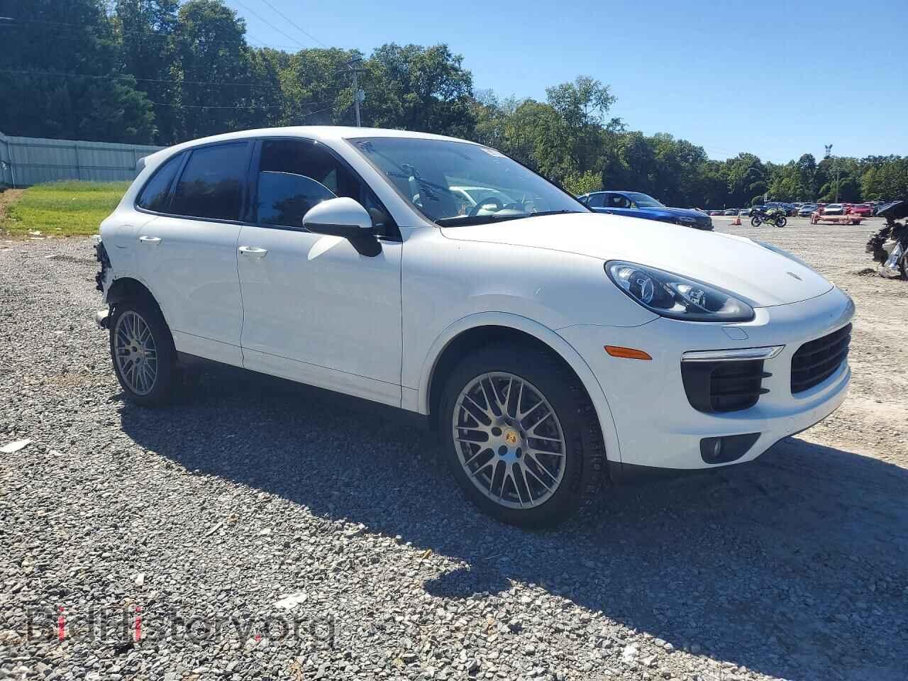 2017 PORSCHE CAYENNE - VIN: WP1AA2A24HKA82424 - Photo 4