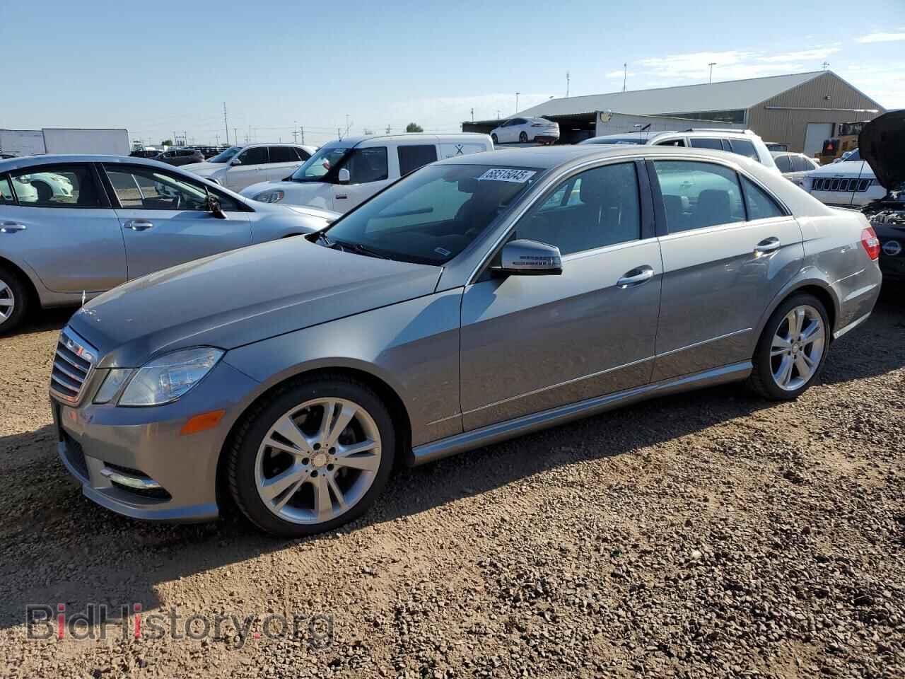Photo WDDHF8JB9DA665565 - MERCEDES-BENZ E-CLASS 2013