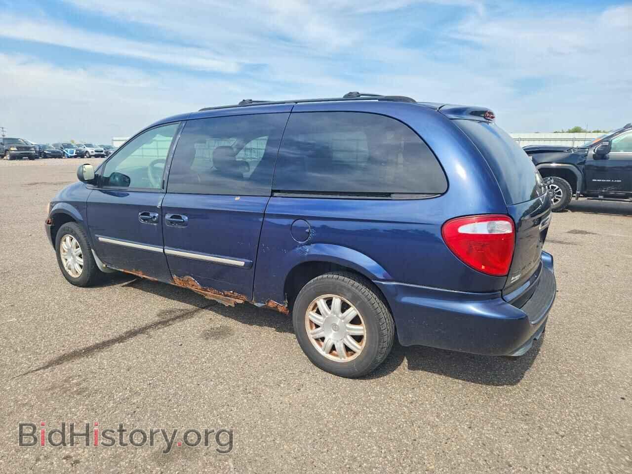 2006 CHRYSLER MINIVAN - VIN: 2A4GP54L36R811814 - Фото 2