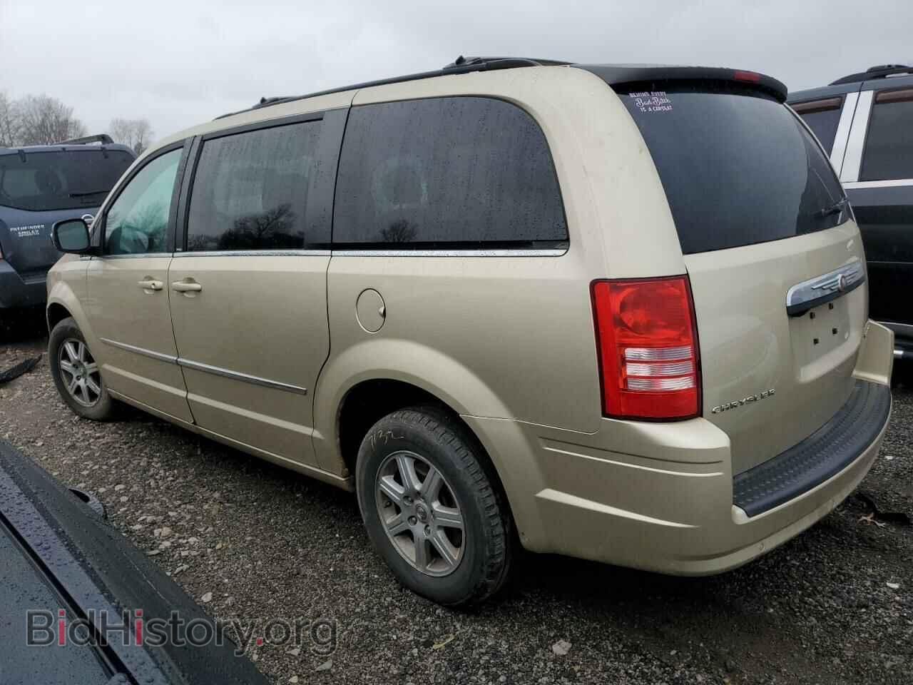 2010 CHRYSLER MINIVAN - VIN: 2A4RR8D1XAR456961 - Фото 2