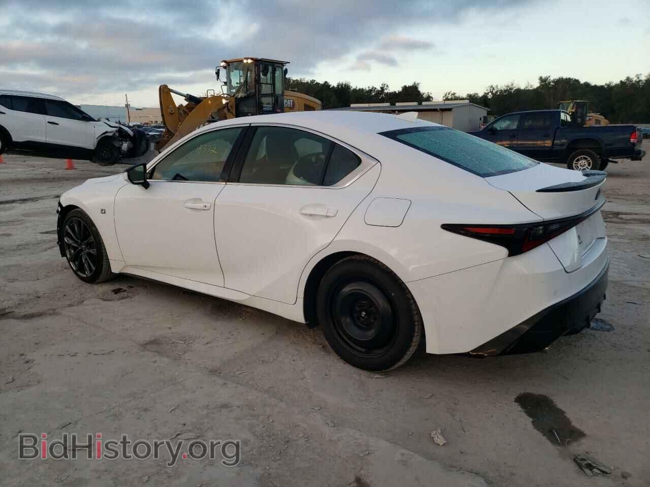 2022 LEXUS IS - VIN: JTHGZ1B21N5052268 - Фото 2
