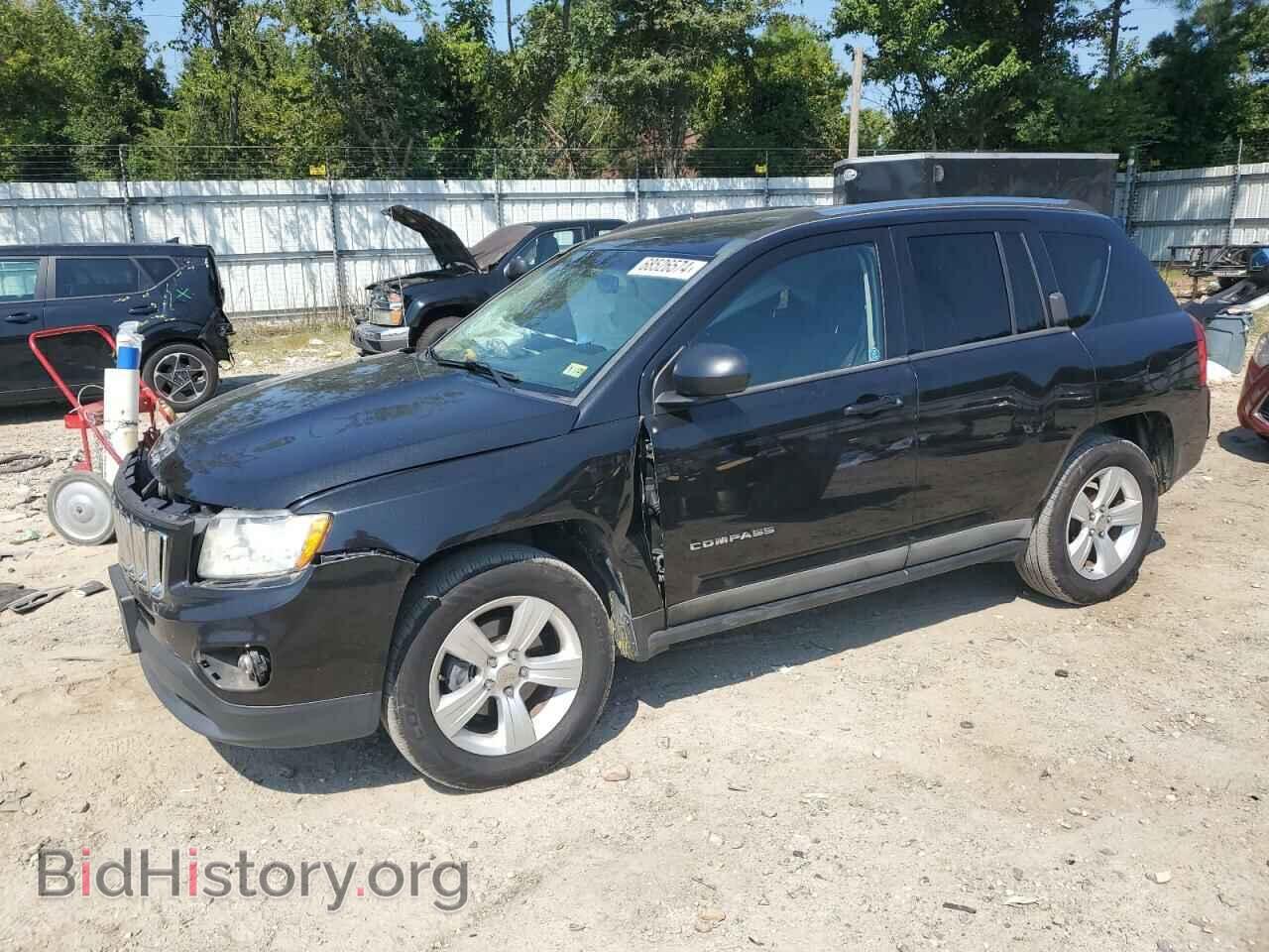 Photo 1J4NT1FA4BD138827 - JEEP COMPASS 2011
