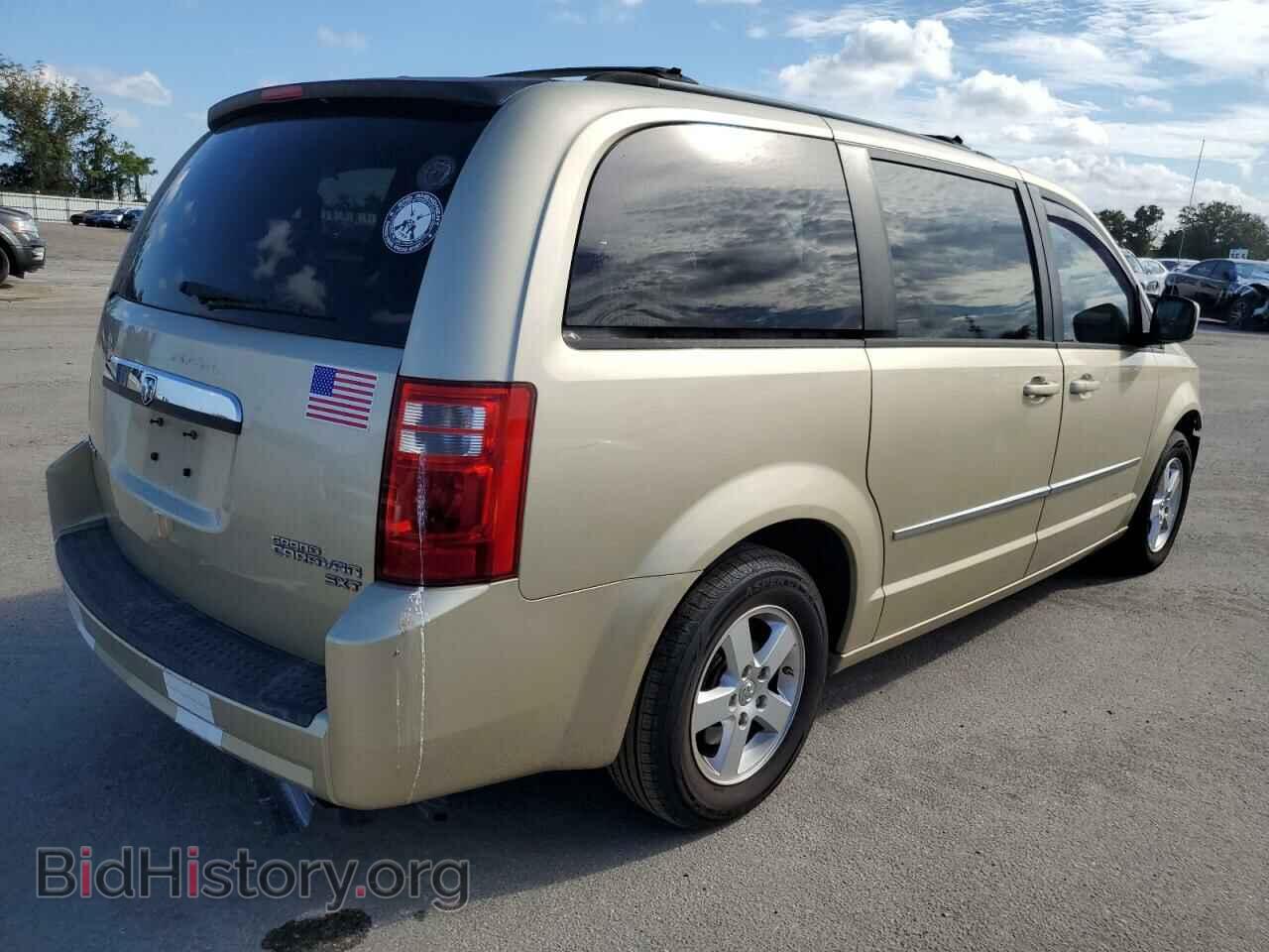 2010 DODGE CARAVAN - VIN: 2D4RN5D11AR498910 - Фото 3