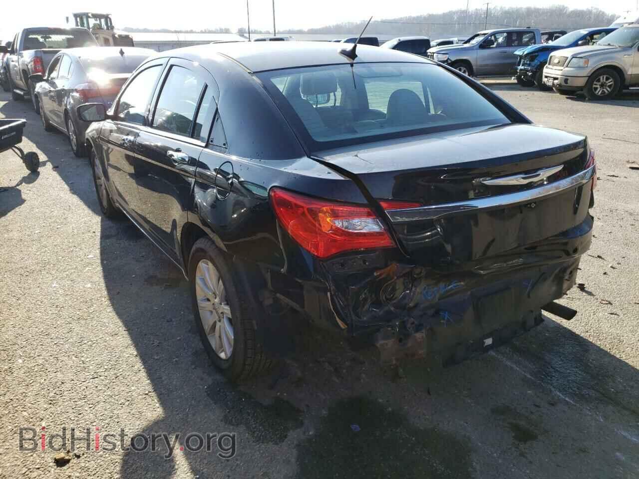 2013 CHRYSLER 200 - VIN: 1C3CCBCB2DN588803 - Фото 3
