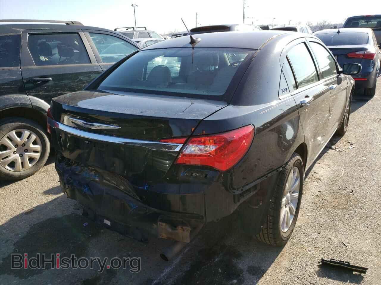 2013 CHRYSLER 200 - VIN: 1C3CCBCB2DN588803 - Фото 4
