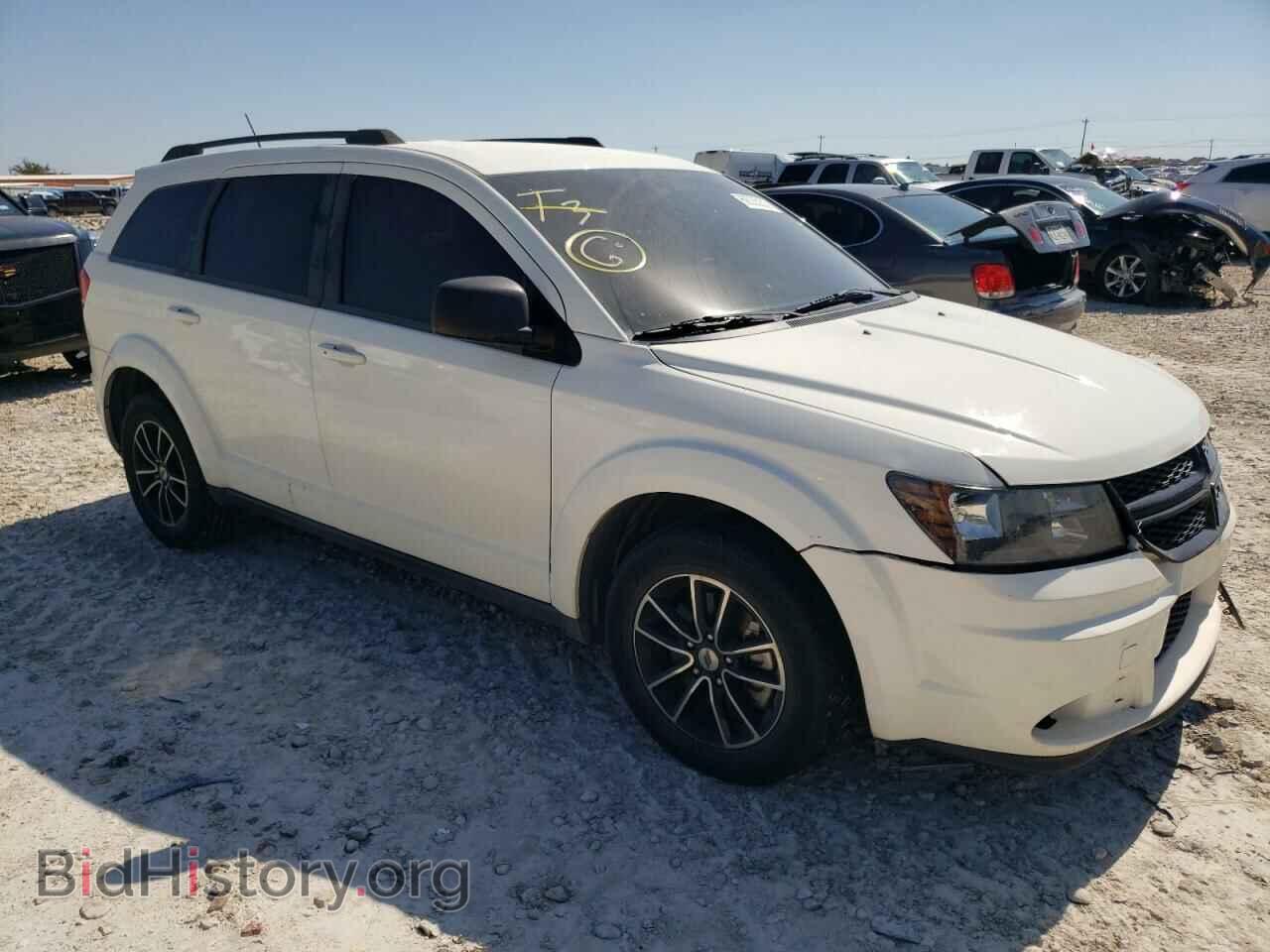 2018 DODGE JOURNEY - VIN: 3C4PDCAB3JT273975 - Фото 4