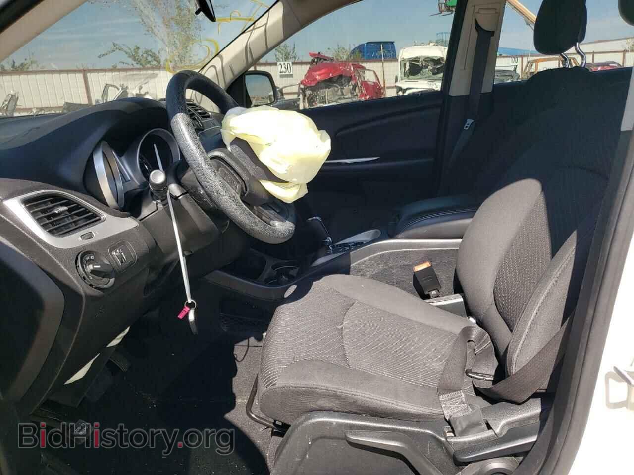 2018 DODGE JOURNEY - VIN: 3C4PDCAB3JT273975 - Фото 7