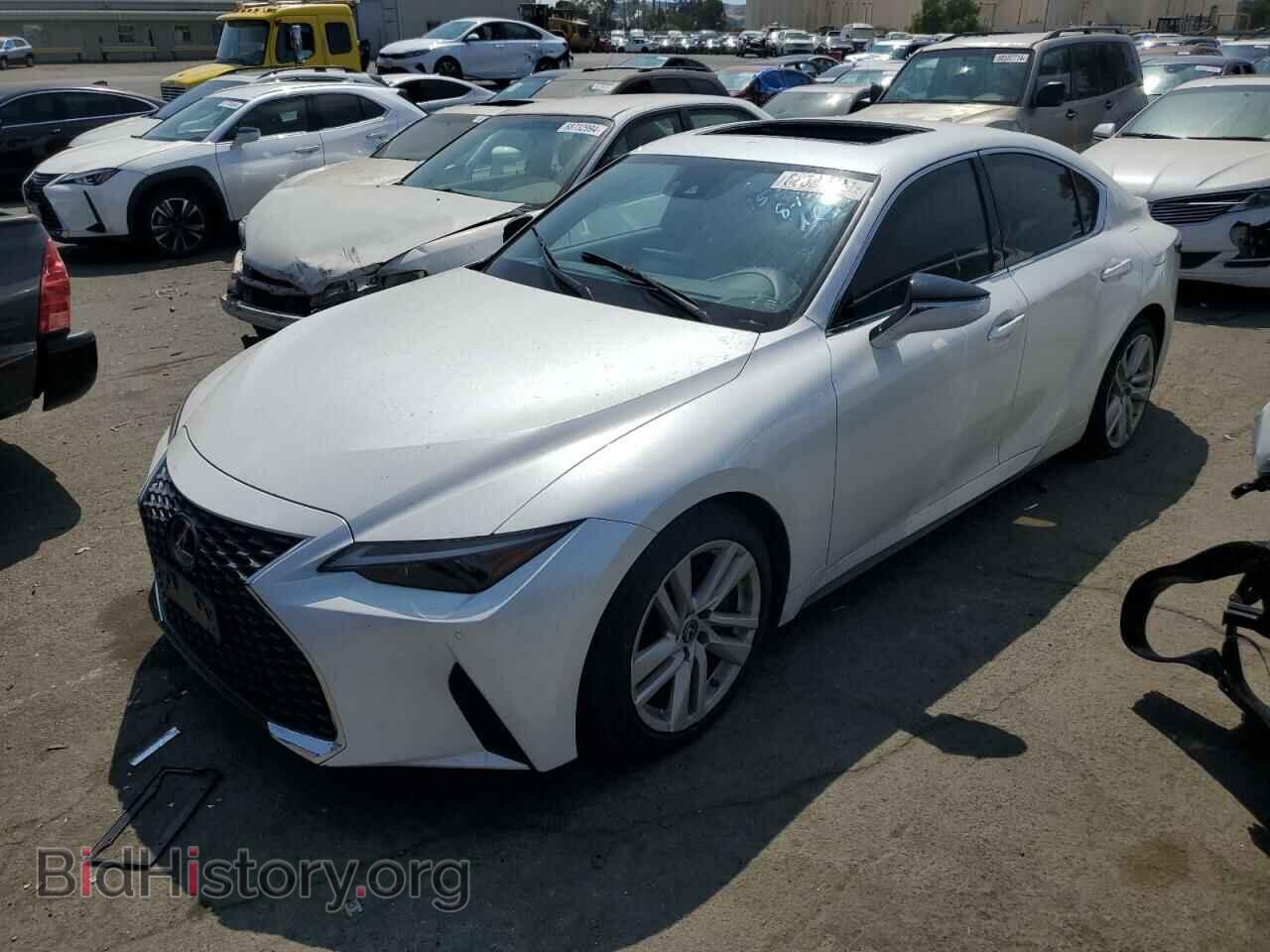 Photo JTHCA1D2XM5111996 - LEXUS IS 2021