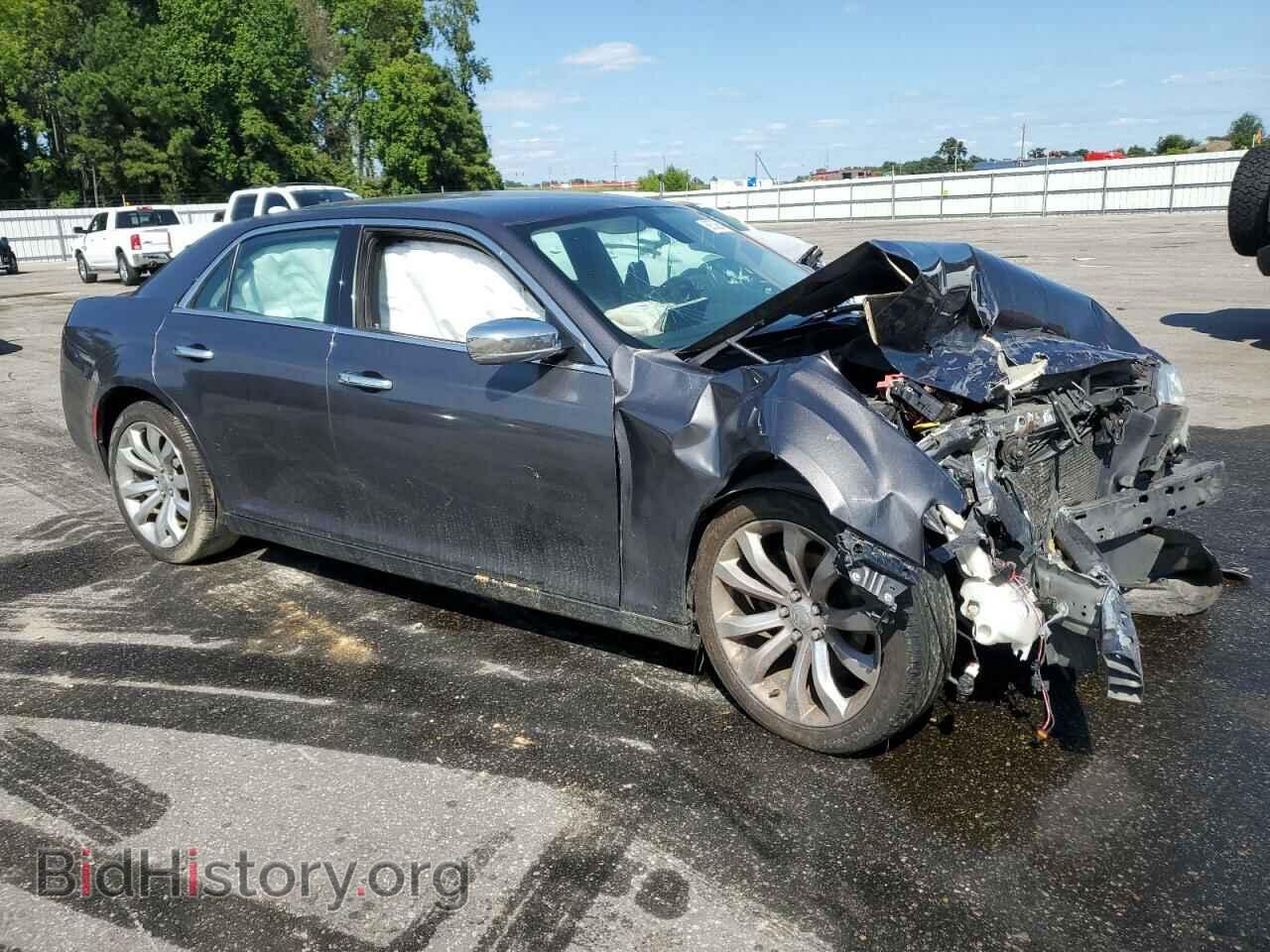 2018 CHRYSLER 300 - VIN: 2C3CCAAG0JH293955 - Фото 4