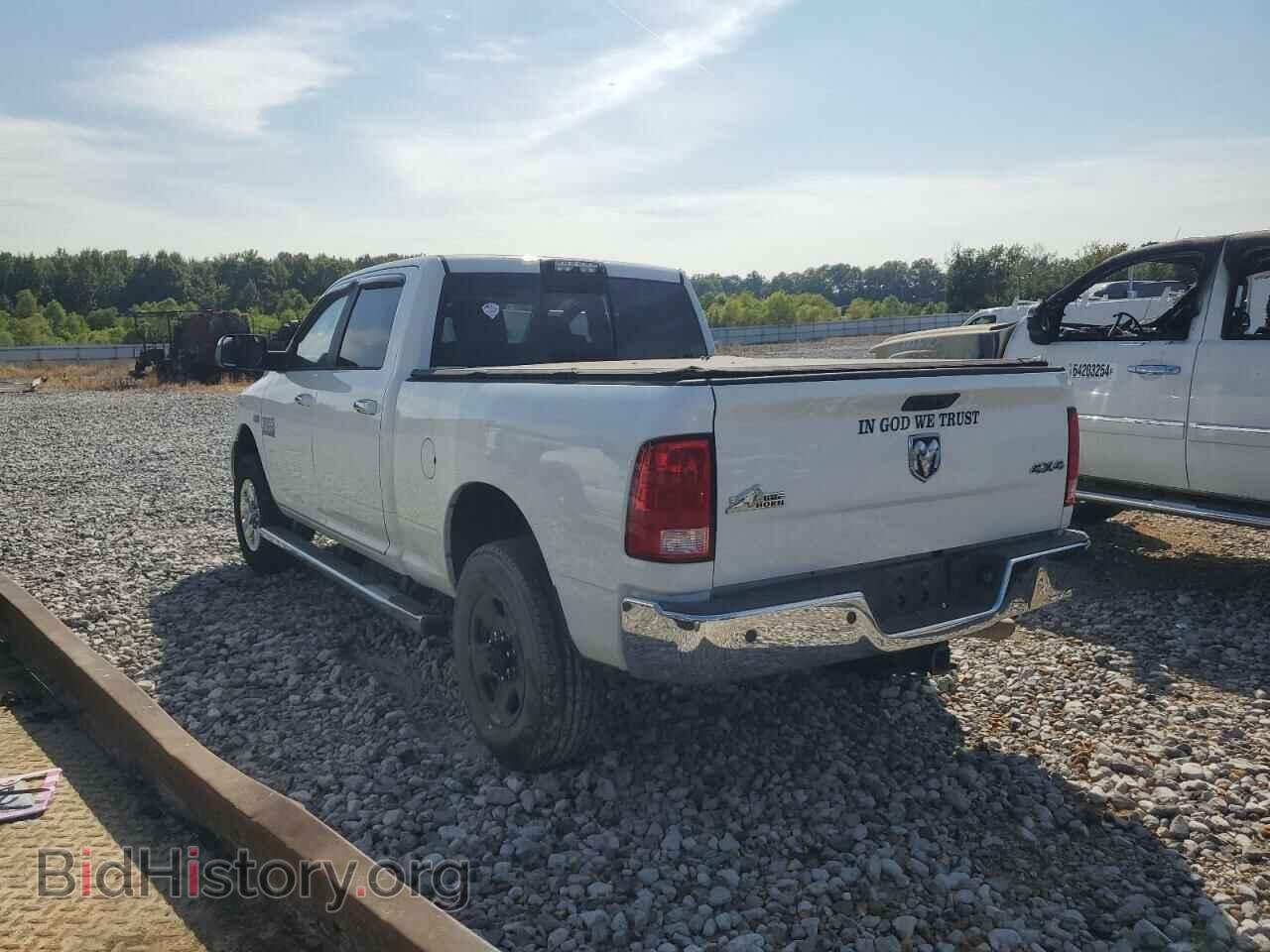 2015 RAM All Models - VIN: 3C6UR5DJ4FG669312 - Photo 2