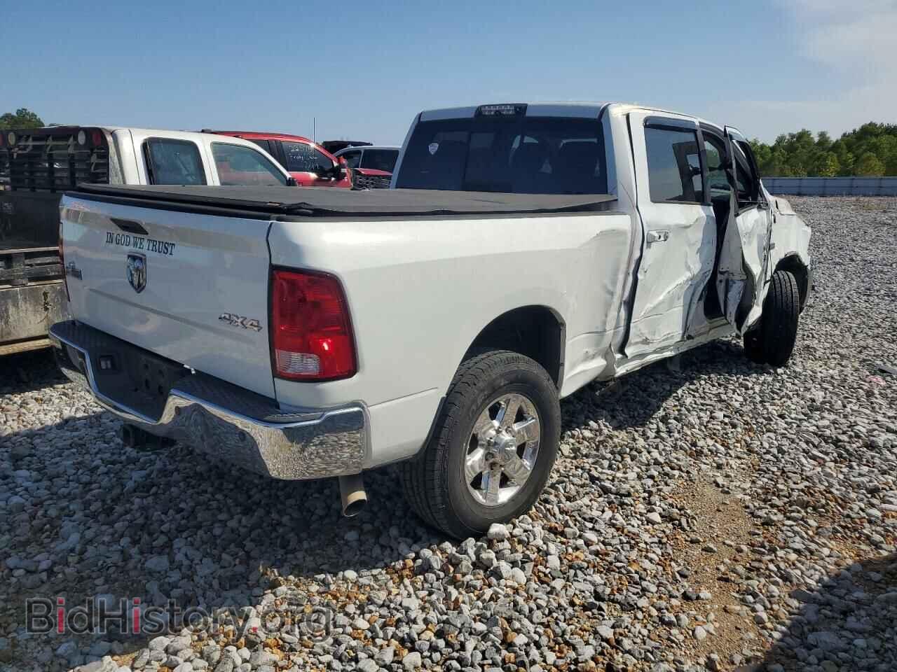 2015 RAM All Models - VIN: 3C6UR5DJ4FG669312 - Photo 3