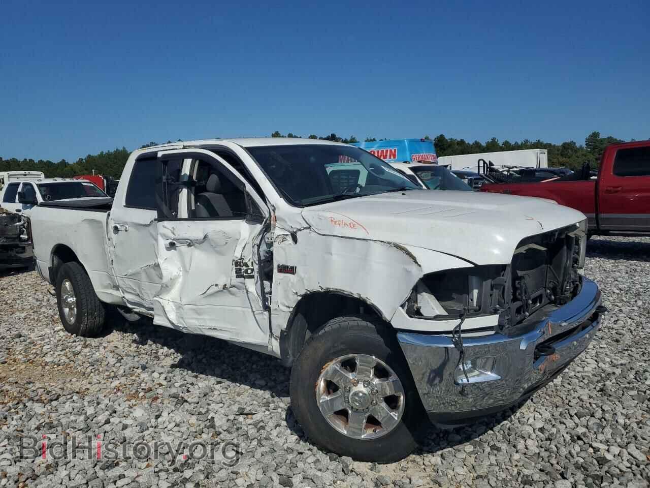 2015 RAM All Models - VIN: 3C6UR5DJ4FG669312 - Photo 4