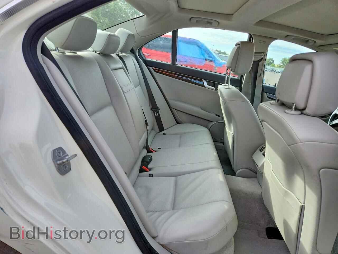 2012 MERCEDES-BENZ C-CLASS - VIN: WDDGF8BB0CA650414 - Фото 10