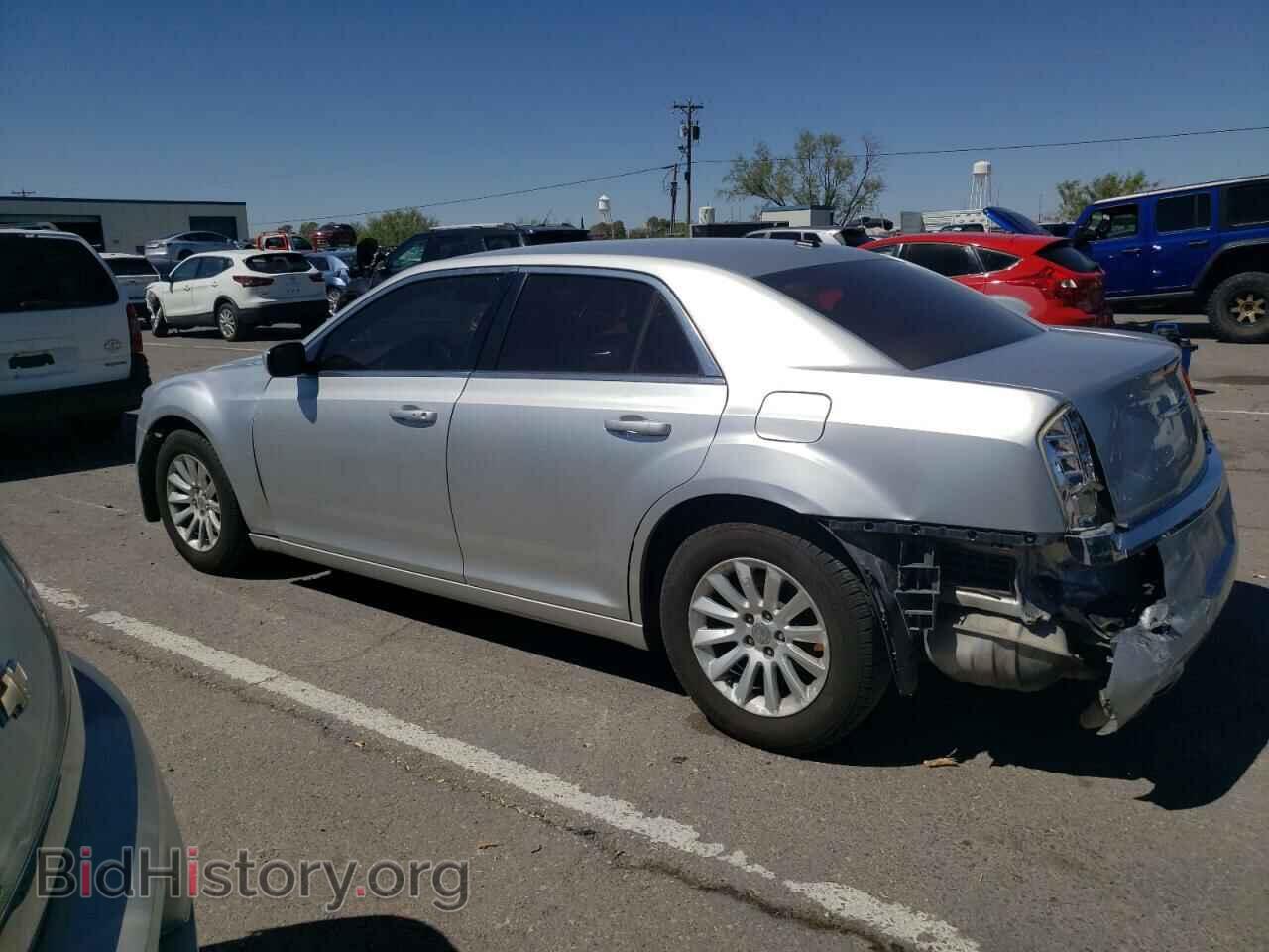 2012 CHRYSLER 300 - VIN: 2C3CCAAG1CH116284 - Фото 2
