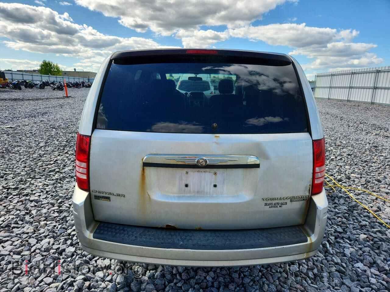 2009 CHRYSLER MINIVAN - VIN: 2A8HR44E59R526870 - Фото 6