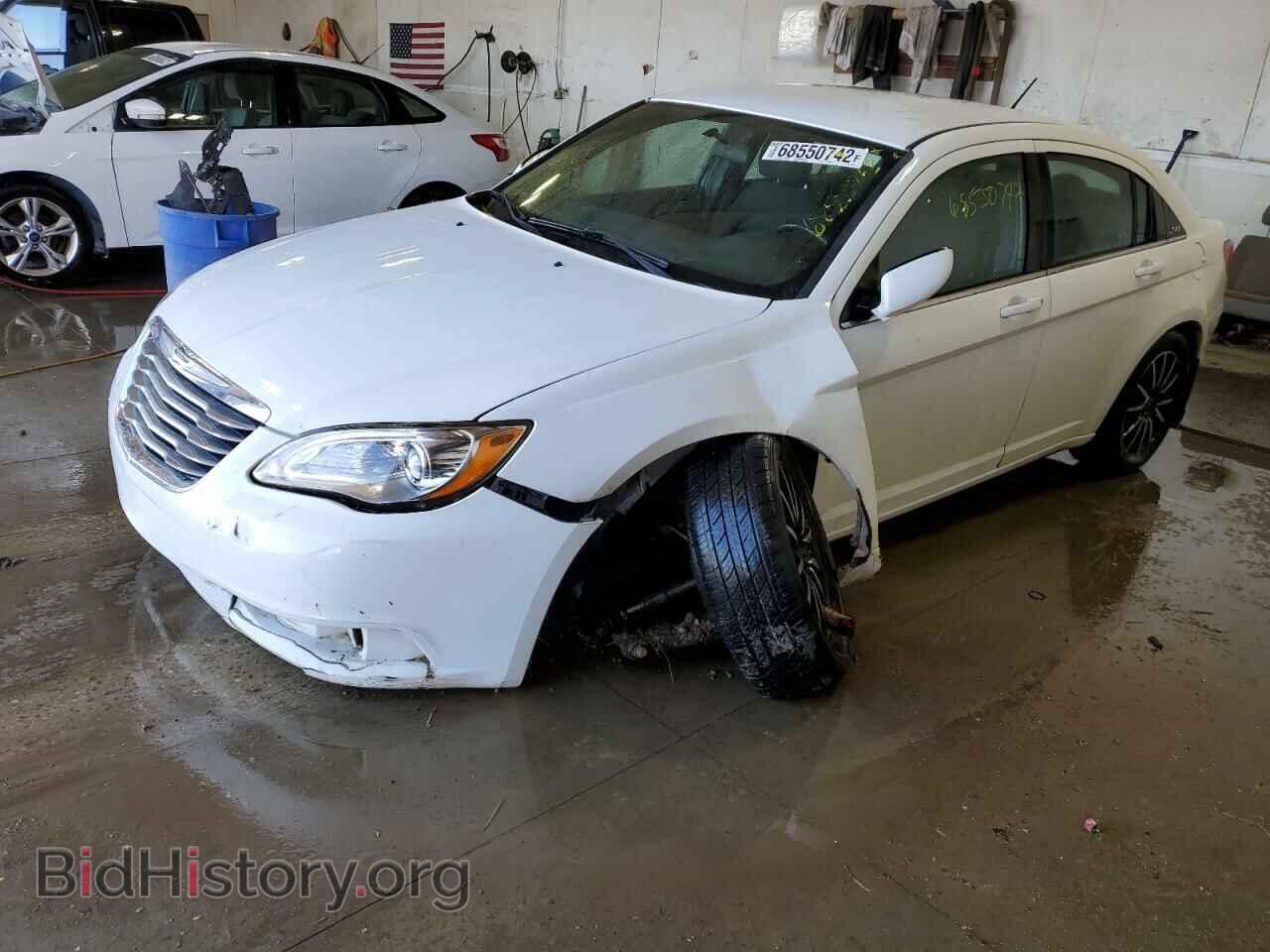 Photo 1C3BC1FB8BN625271 - CHRYSLER 200 2011