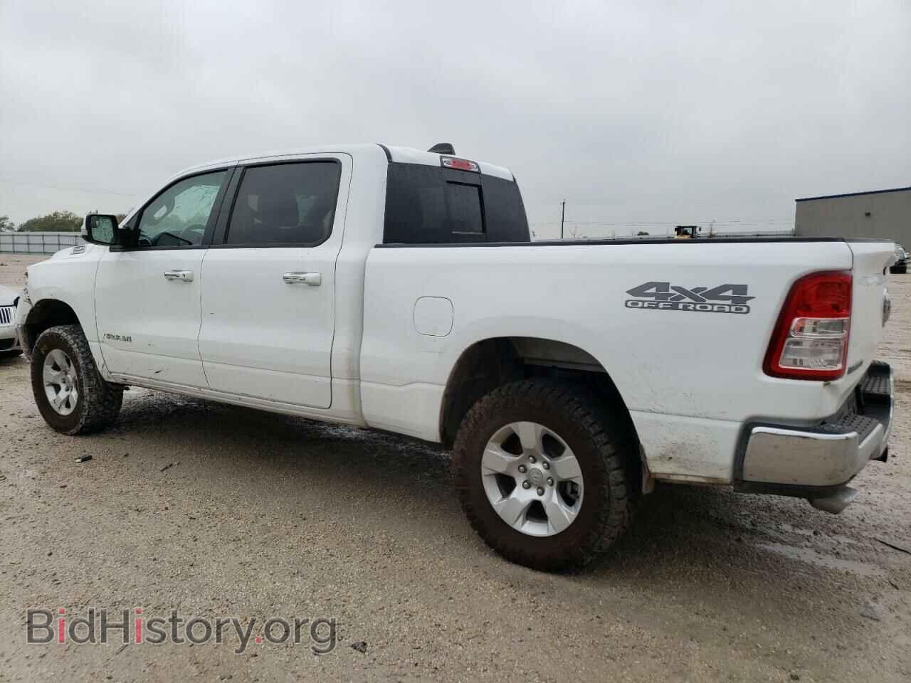 2020 RAM 1500 - VIN: 1C6SRFMM8LN239454 - Фото 2