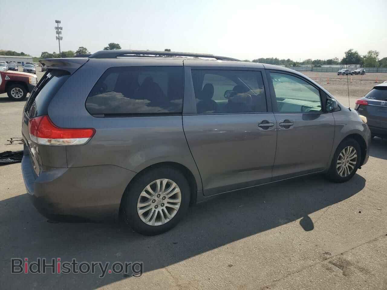 2013 TOYOTA All Models - VIN: 5TDYK3DC8DS310242 - Фото 3