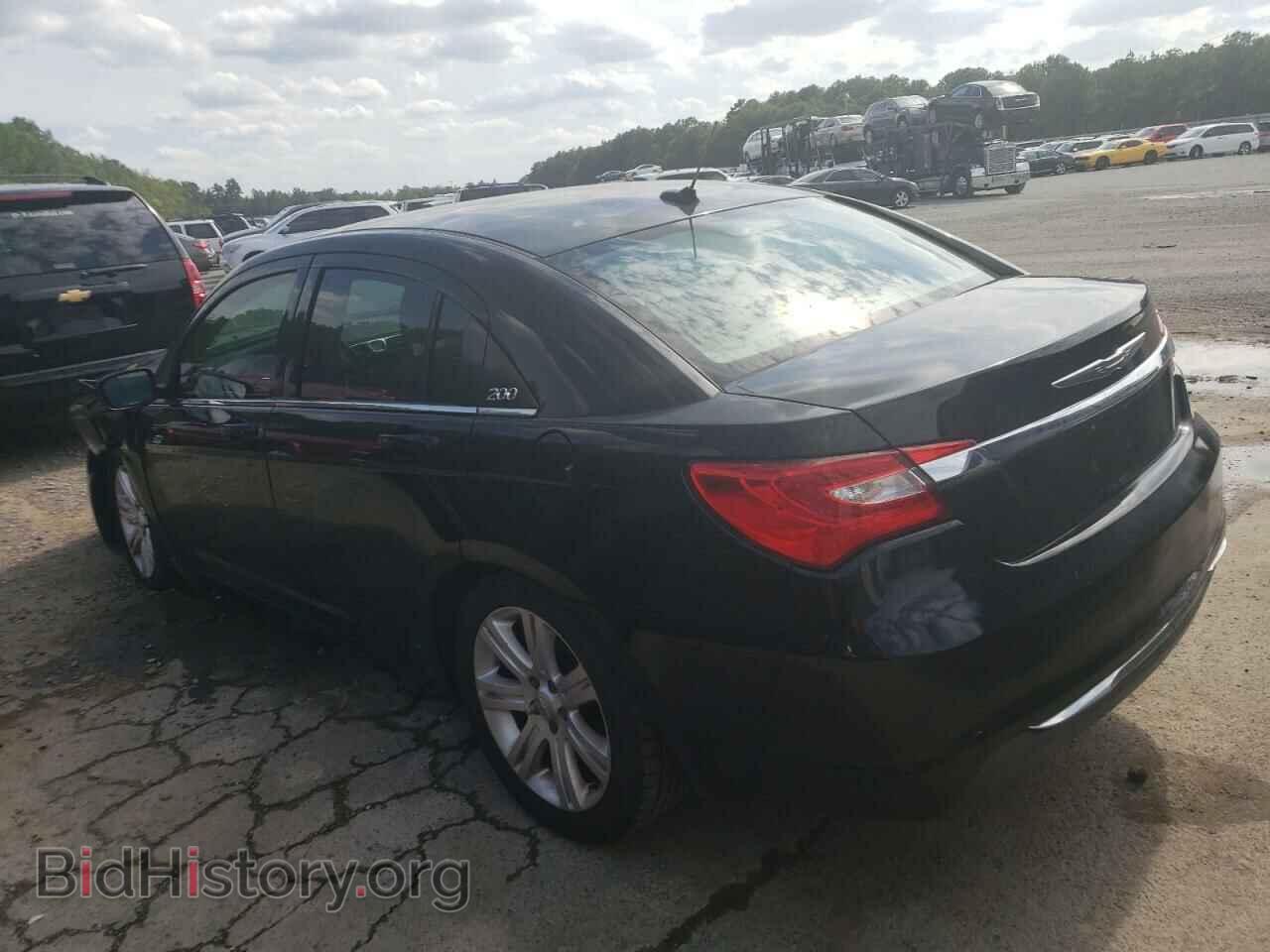 2013 CHRYSLER 200 - VIN: 1C3CCBBB0DN614588 - Photo 2