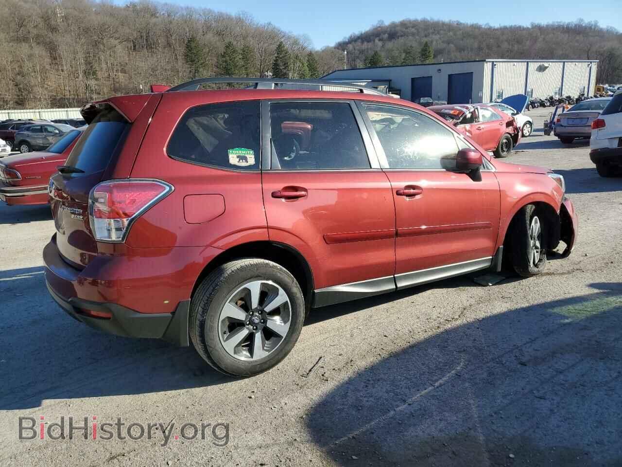 2017 SUBARU FORESTER - VIN: JF2SJAGC1HH438116 - Фото 3