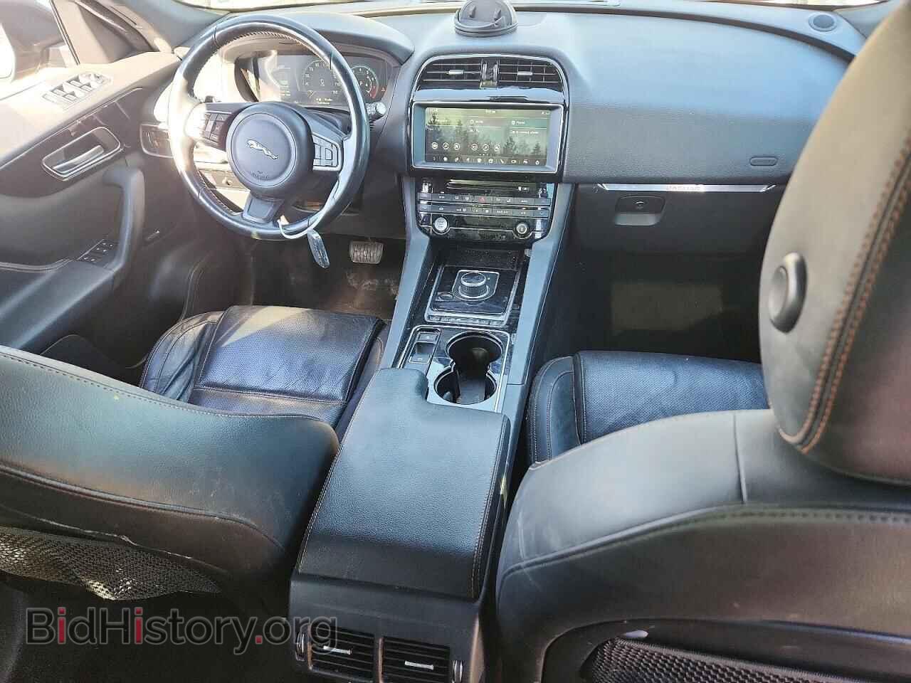 2017 JAGUAR F-PACE - VIN: SADCK2BV8HA067872 - Photo 8