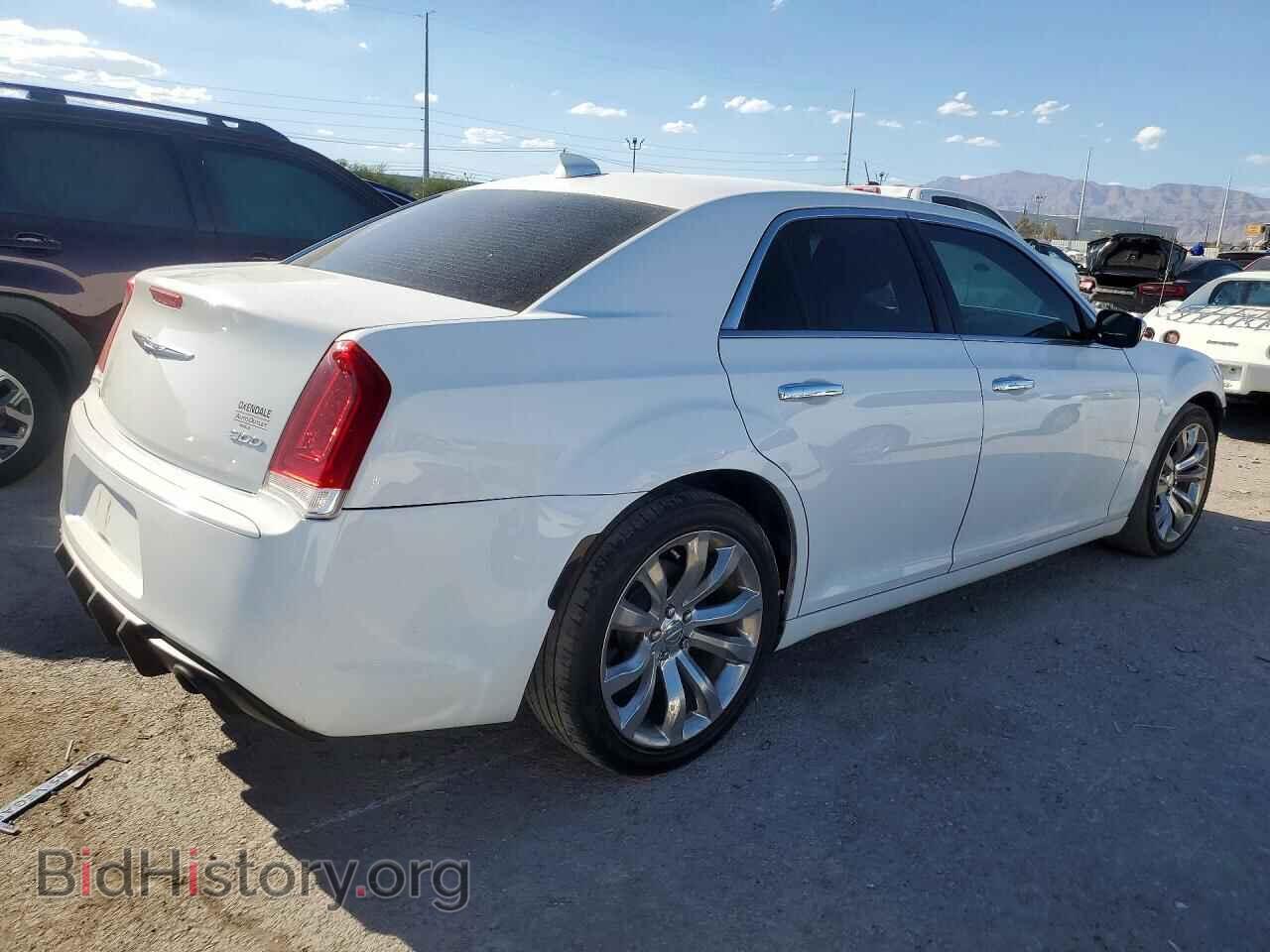 2018 CHRYSLER 300 - VIN: 2C3CCAEG3JH159824 - Фото 3