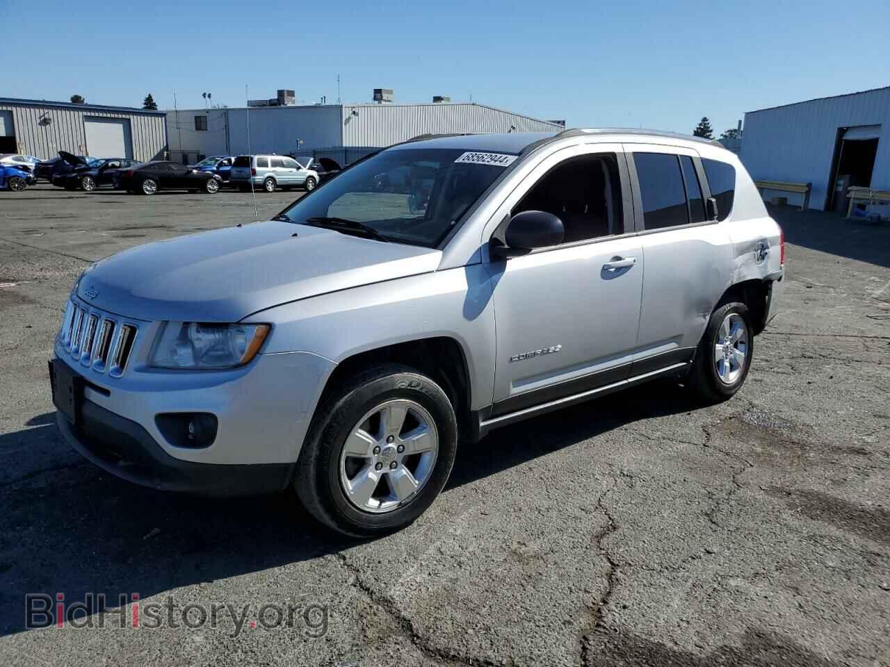 Photo 1C4NJCBA3DD244170 - JEEP COMPASS 2013