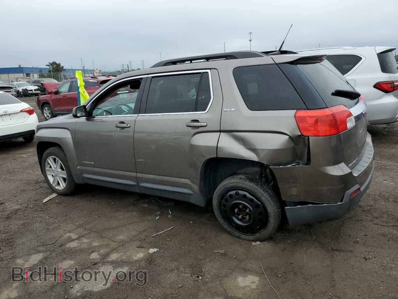 2011 GMC TERRAIN - VIN: 2CTALSEC5B6357442 - Photo 2