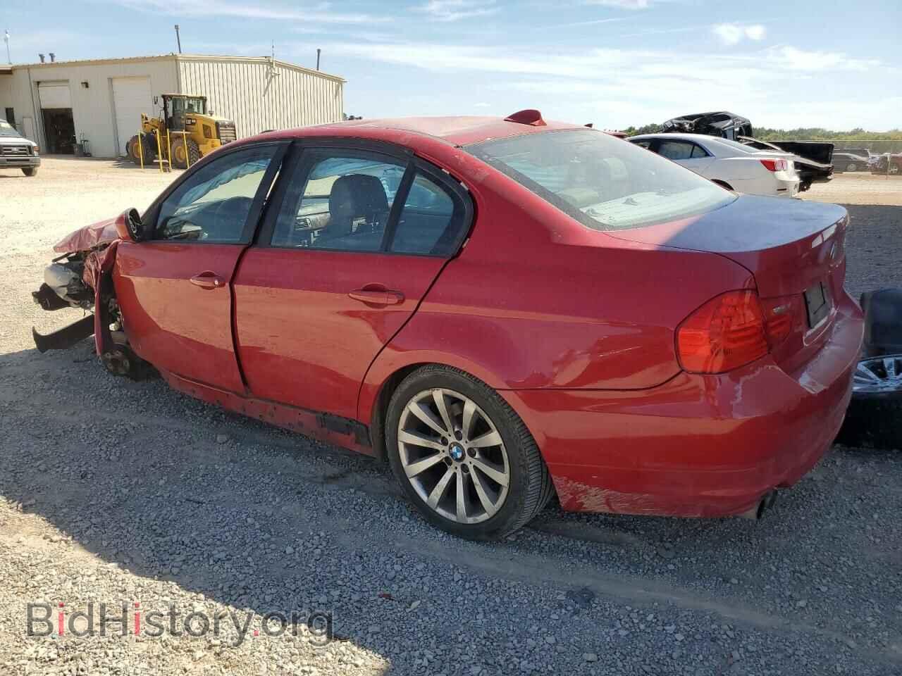 2011 BMW 3 SERIES - VIN: WBAPH7C55BE677720 - Фото 2