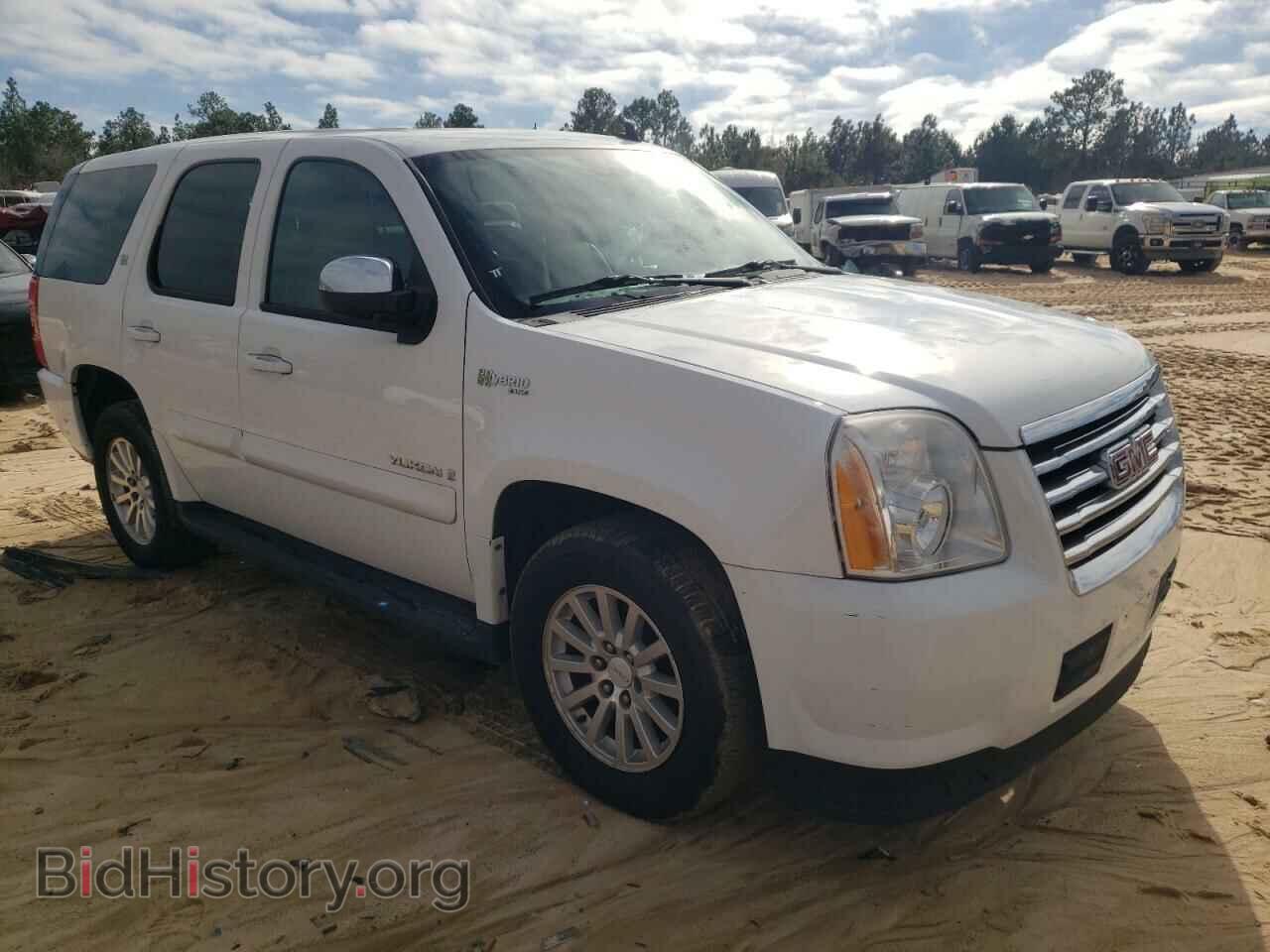 Photo 1GKFC13518R203473 - GMC YUKON 2008
